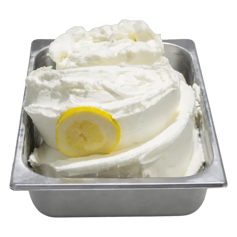 Cubeta de gelato de limón de murcia en la vitrina de Temperato