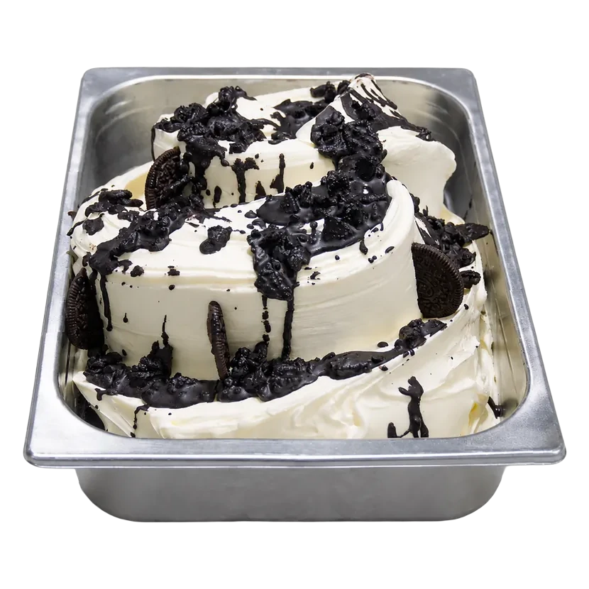 Cubeta de gelato de oreo en la vitrina de Temperato